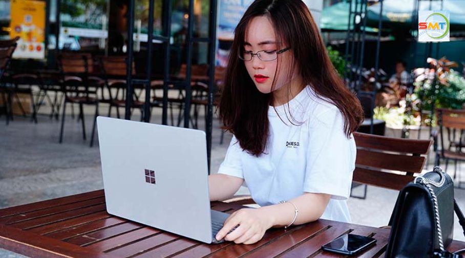 Microsoft Surface Laptop 2 i5 1